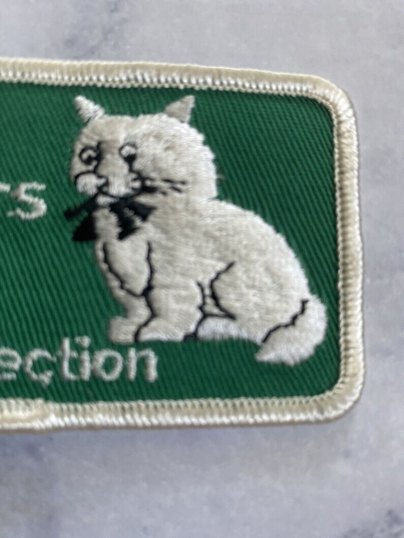Girl Scouts means p-u-r-rfection White Cat Green Background Patch 3-1/8x2" 1980s image 3
