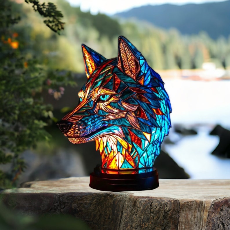 Handmade Stained Glass Animal Lamp, Frosted Glass Desk Lamp, Wolf Night