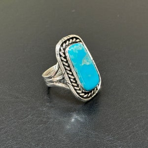 Blue Kingman Turquoise Sterling Silver Ring - Size 9.5