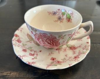 Johnson Brothers Rose Chintz - teacup & saucer.