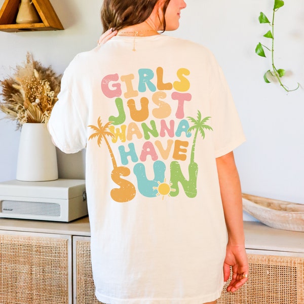 Girls Just Wanna Have Sun Beach Shirt Coconut Girl Graphic Tee Retro Vacation T-Shirt Ocean Beachy Vibes Top Gifts for Her Preppy Stuff