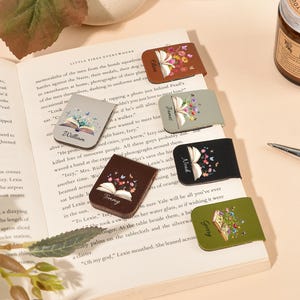 Gepersonaliseerde magnetische leren bladwijzer, aangepaste naam bladwijzer voor hem haar, bibliotheek bladwijzer, magnetisch cadeau voor boekenliefhebbers, leraar cadeau