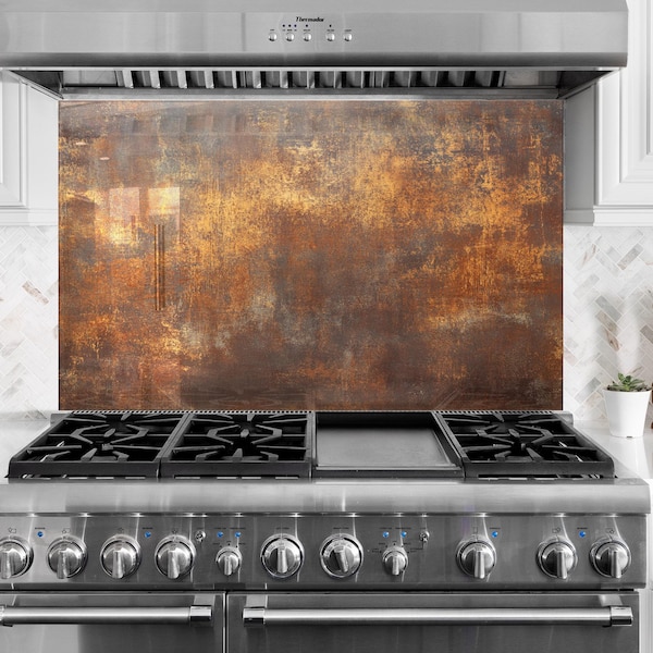 Szkło hartowane na ścianę kuchenną: Panel ścienny w stylu miedzianym nad kuchenką