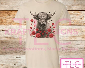 Farmhouse Highland Cow Shirt – Floral Cow Tee – Cute Cow Mom Shirt – Highland Cow Graphic Tee – Farmhouse Style Gift for Her