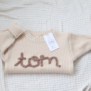 Pull crème personnalisé pour bébé en tricot image 7