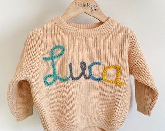 Pull bébé en tricot personnalisé