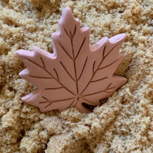 Brown Sugar Saver Maple Leaf Terra Cotta, Humidity Disk, Moisture Preserver, Sugar Keeper, Oil Diffuser, Sugar Softener