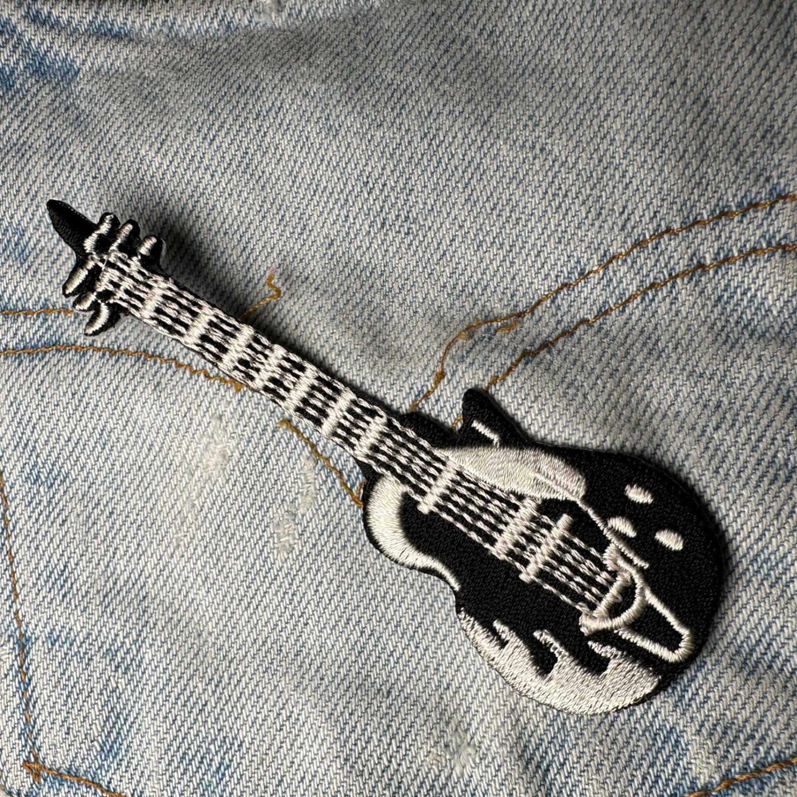 Toppa Ricamata Chitarra Elettrica Grigia | Termoadesiva O Da Cucire 9,5x4,2 Cm Per Giacche E Zaini - 6