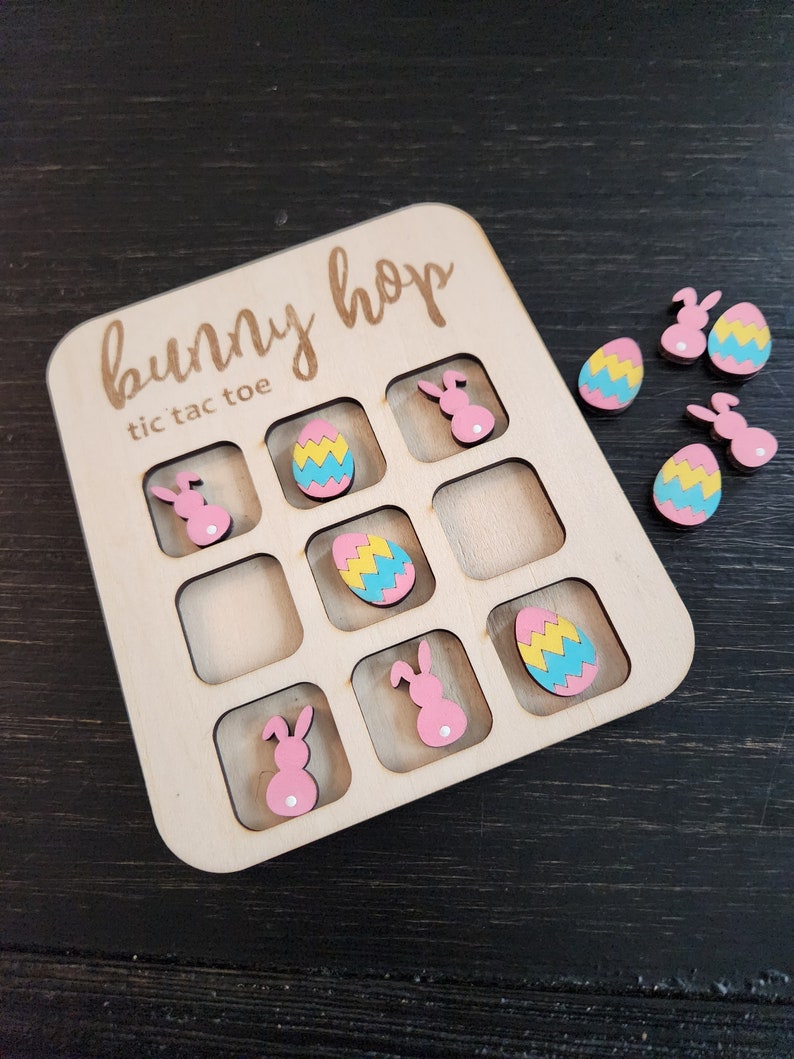 BUNNY HOP wooden tic tac toe board game, laser cut, can be personalized ...