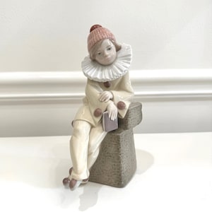Vintage 1980&#39;s Lladro Porcelain Figurine &quot;Little Jester&quot; #5203, Designer is Juan Huerta