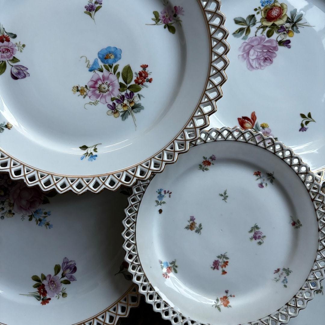 Colla More Gilman Collamore Floral Dessert Plates - Etsy