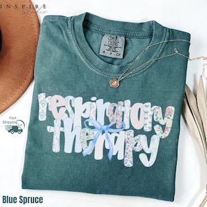 Comfort Colors® Respiratory Therapy Shirt – Cute Floral Letters Tee with Bow, RT Life Gift, DT1067