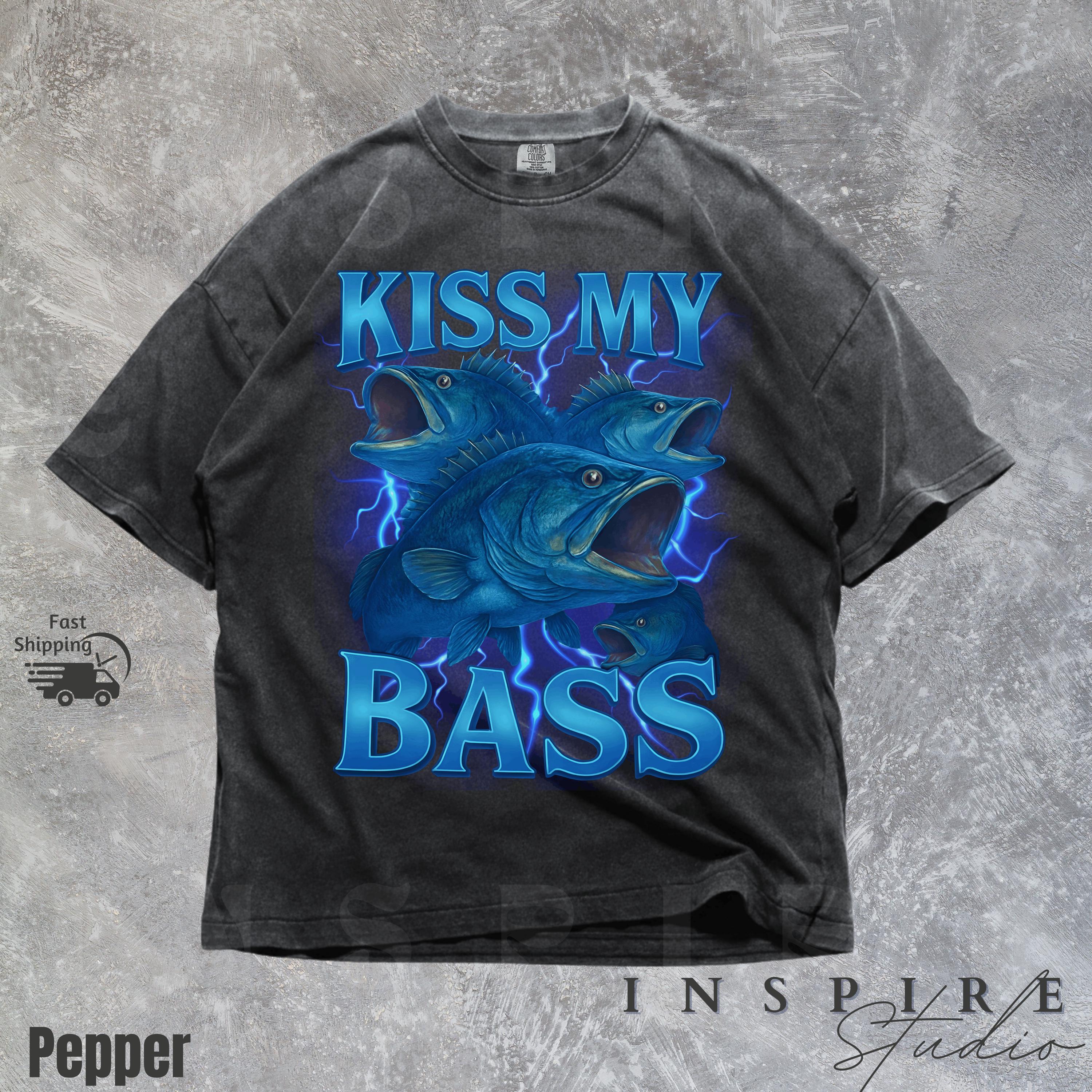 90s USA製 Big Ball Sports Kiss My Bass 釣り Kiss My Bass T-shirt, Vintage 90s Bootleg Rap Style, Funny Fishing