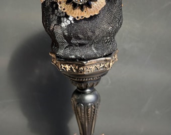Portacandele gotico unico nel suo genere: decorazione vittoriana per altare e camino da 30 cm con pizzo nero.