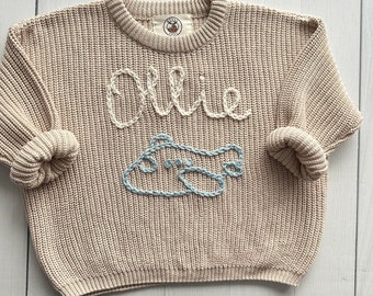 Suéter bordado a mano personalizado de avión para bebés y niños pequeños - Nombre personalizado, ecológico, ideal para cumpleaños y baby showers