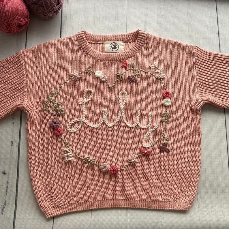 Moose Cozy Personalized Name Heart Wreath Hand-Embroidered Sweater for Babies and Toddlers Custom, Ideal for Birthdays and Baby Showers image 3