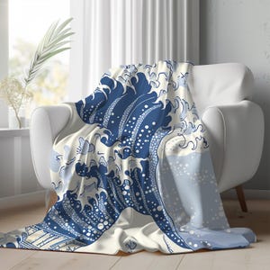 Coperta in pile con motivo "La grande onda di Kanagawa", decorazione per la casa, regalo per gli amanti dell'arte, coperta blu. Arte antica giapponese.