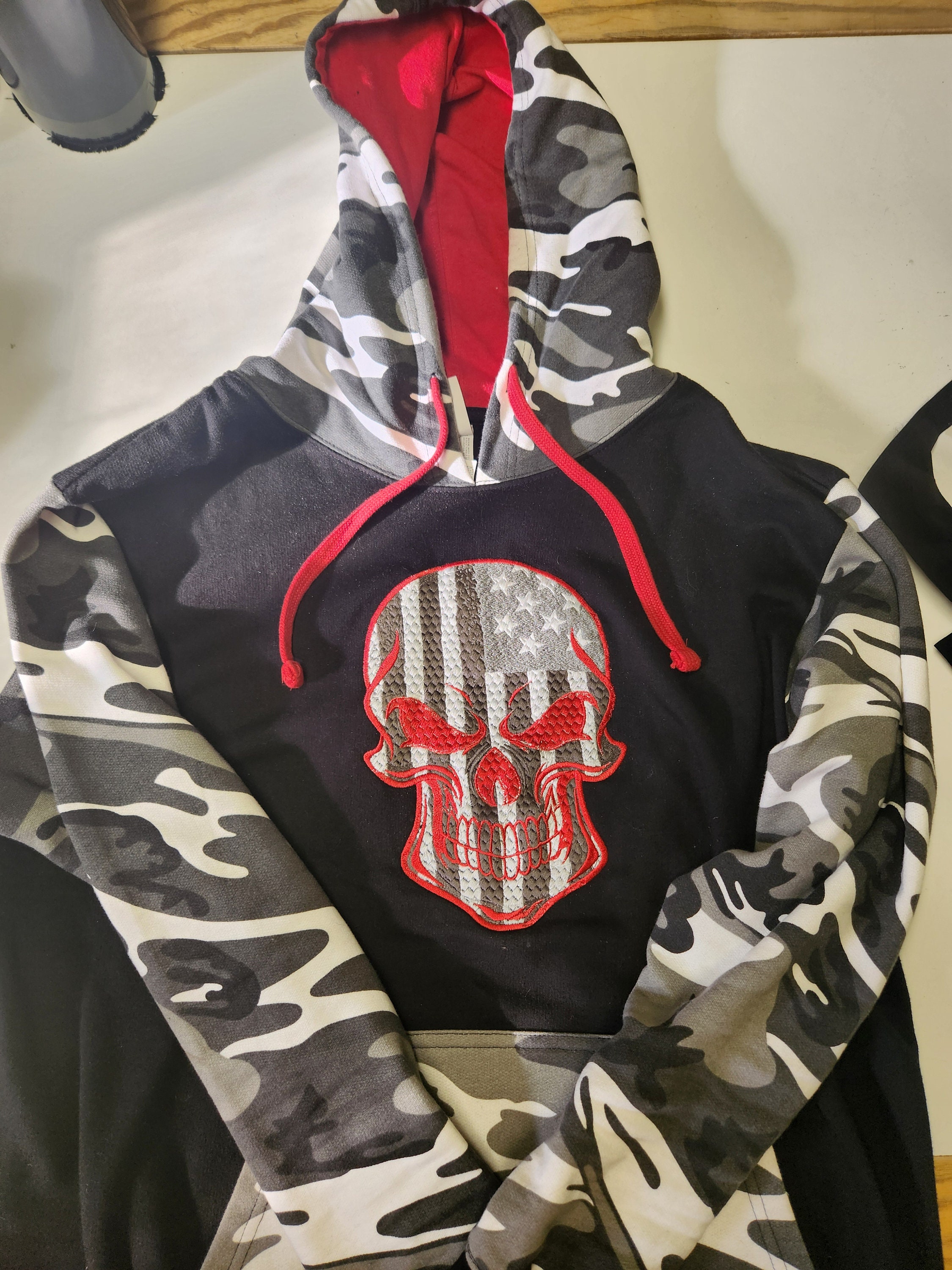 Code Five Fashion Camo Hooded Sweatshirt With Ameican Skull