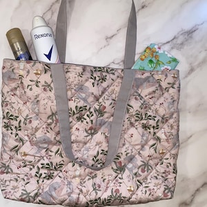 Quilted Handbag featuring Australian native wildlife and flowers. Handmade tote bag with shoulder straps, measuring 42x30cm.