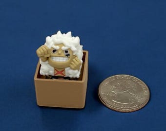 Zestaw mechanicznych nakładek klawiszy One Piece Gear 5 Luffy i sensoryczna zabawka klikerowa z brelokiem na biurko w stylu anime dla fanów i graczy