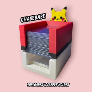 Chase Base – Trading Card Toploader & Sleeve Dispenser Organizer TCG/Anime/Sports cards Pikachu Pokeball-theme