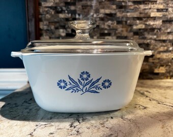 Corning Ware Blue Cornflower Vintage Dish with Glass  Lid 1 3/4 qt