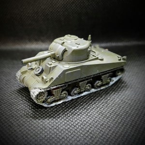 Modelo pintado a mano del Sherman V (varias escalas disponibles)
