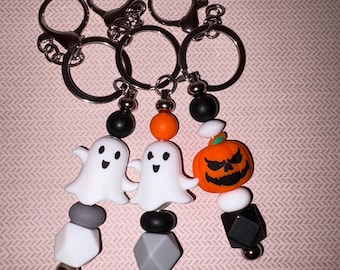 3D Geist und Kürbis Schlüsselanhänger: Gruseliges Halloween Accessoire