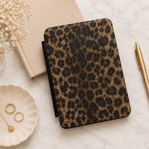 Leopard Print Kindle Case, PU Leather E-Reader Travel Cover with Magnetic Closure