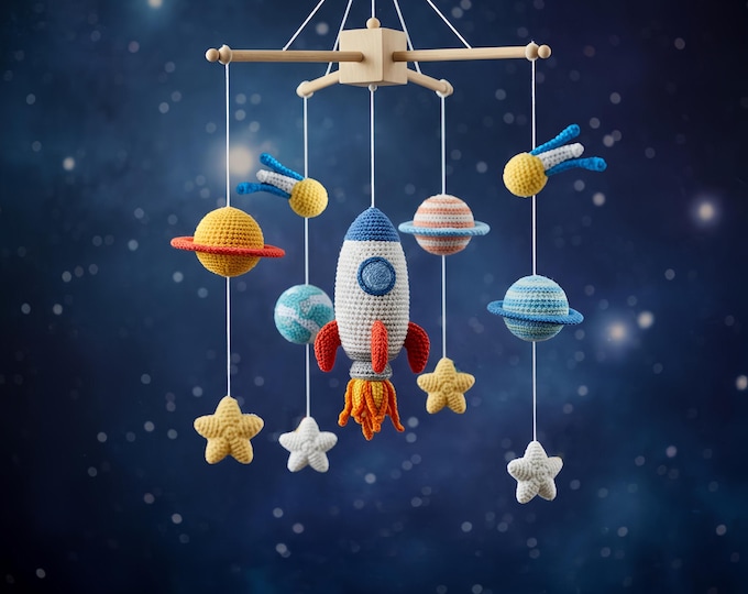 Personalized Crochet Baby Mobile, Solar System Mobile Nursery Outer Space Mobile Crib,  Astronaut  Nursery Decor, Newborn Gift