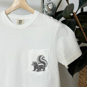 Vintage Skunk Pocket Tee Skunk Shirt Cool Skunk Graphic T Shirt Unique Skunk Lover Gift Idea Fun Retro Skunk Tee for Skunk Lovers Shirt