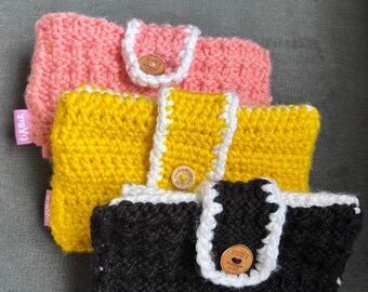 handmade diaper and wet wipes pouch yarn 2 compartments travel bag
