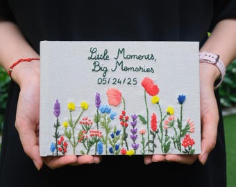 Libro de firmas de boda bordado a mano, libro de firmas floral personalizado, libro de recuerdos de lino personalizado, regalo de boda único hecho a mano.