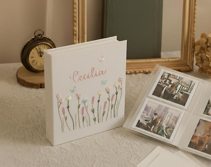 Hand Embroidered Photo Album With Sleeves, Personalized Photo Album, Anniversary Gift, Unique Photo Album, Flower Embroidered Photo Album.