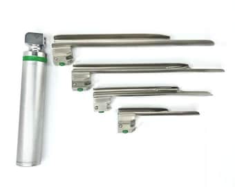 New Fiber Optic Miller Laryngoscope 4 Blades Set 1,2,3,4 & Medium Handle + Box The Set Contains
