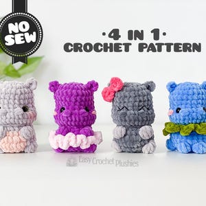 Könnte beinhalten: Vier gehäkelte Nilpferd-Plüschtiere in verschiedenen Farben: grau, lila, grau und blau. Das lila Nilpferd hat einen rosa-weißen Tutu. Das blaue Nilpferd hat einen grün-blauen Kragen. Das Bild enthält den Text "NO SEW" und "4 IN 1 CROCHET PATTERN".