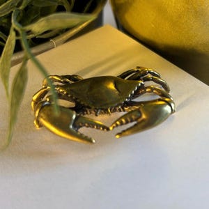Vintage Gold Brass Crab Ornament - Tea Pet Piece for Nautical Decor for Ocean Enthusiasts!