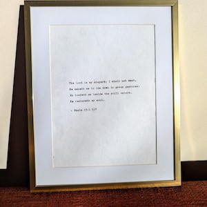 El Señor es mi pastor – Salmo 23:1 (RVR1960) Impresión a máquina de escribir / Arte mural con versículo bíblico enmarcado en tamaño A5 / Regalo cristiano / Decoración bíblica