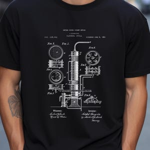 Antique alcohol and whisky still design from the US Patent Office. T-Shirt gift for Scotch whisky drinkers, whiskey, whisky lover, drinker