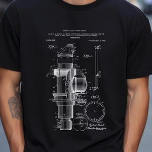 Periscope design from 1920 from US Patent Office. T-shirt gift for submarine, submariner, nautical ship sailor, maritime, naval history
