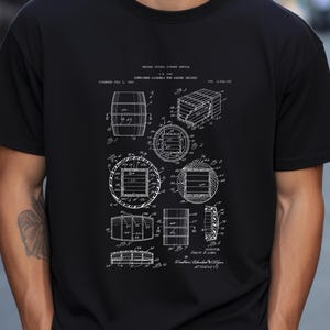 Vintage whisky barrel storage design from the US Patent Office. T-Shirt gift for Scotch whisky drinkers, whiskey, whisky lover, drinker