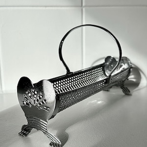 cestino in filigrana, cestino per biscotti, decorazione da tavola vittoriana, decorazione edoardiana, portagioie decorato