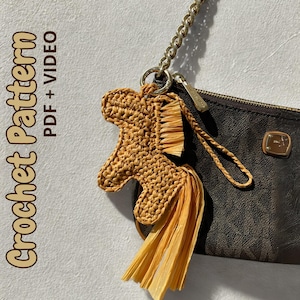 Gehäkelte Pferdeanleitung PDF + Video – DIY Tier Ornament, Taschenanhänger oder Schlüsselanhänger, aus natürlichem Bast