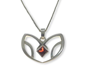 925 silver pendant with central red garnet Small Lotus