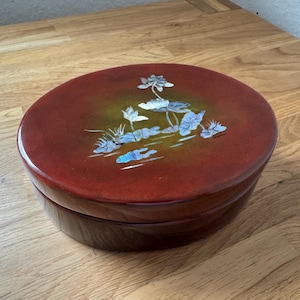 Japanese lacquer jewelry box with mother-of-pearl vintage