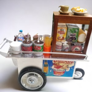 Tajski miniaturowy antyczny aluminiowy wózek na napoje, model symulacyjny, minidekoracja, miniatury, prezent, dekoracje domu, miniatury domków dla lalek
