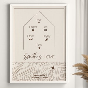 Aangepaste familie achternaam kunst, familieleden huisdieren symbool, onze thuislocatie kaart afdrukken, huisvormig teken Home Decor, uniek Inwijdingsfeest cadeau