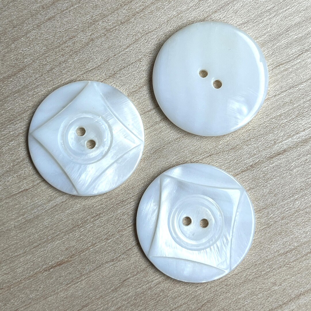 White Shell Button 15/16