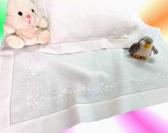 Hand-Embroidered Crib Sheet in Pure White Linen, 60 Count