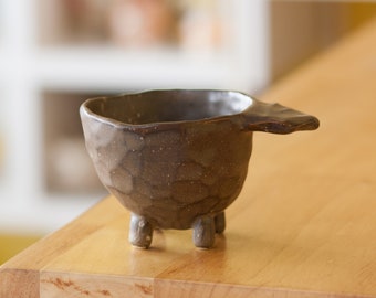 Matte brown cup,Coffee cup,matcha cup,Tea Cups,Handmade Pottery,latte cup,Gift for her,Gift for him,Matte brown mug,Handcrafted cup 4 legs